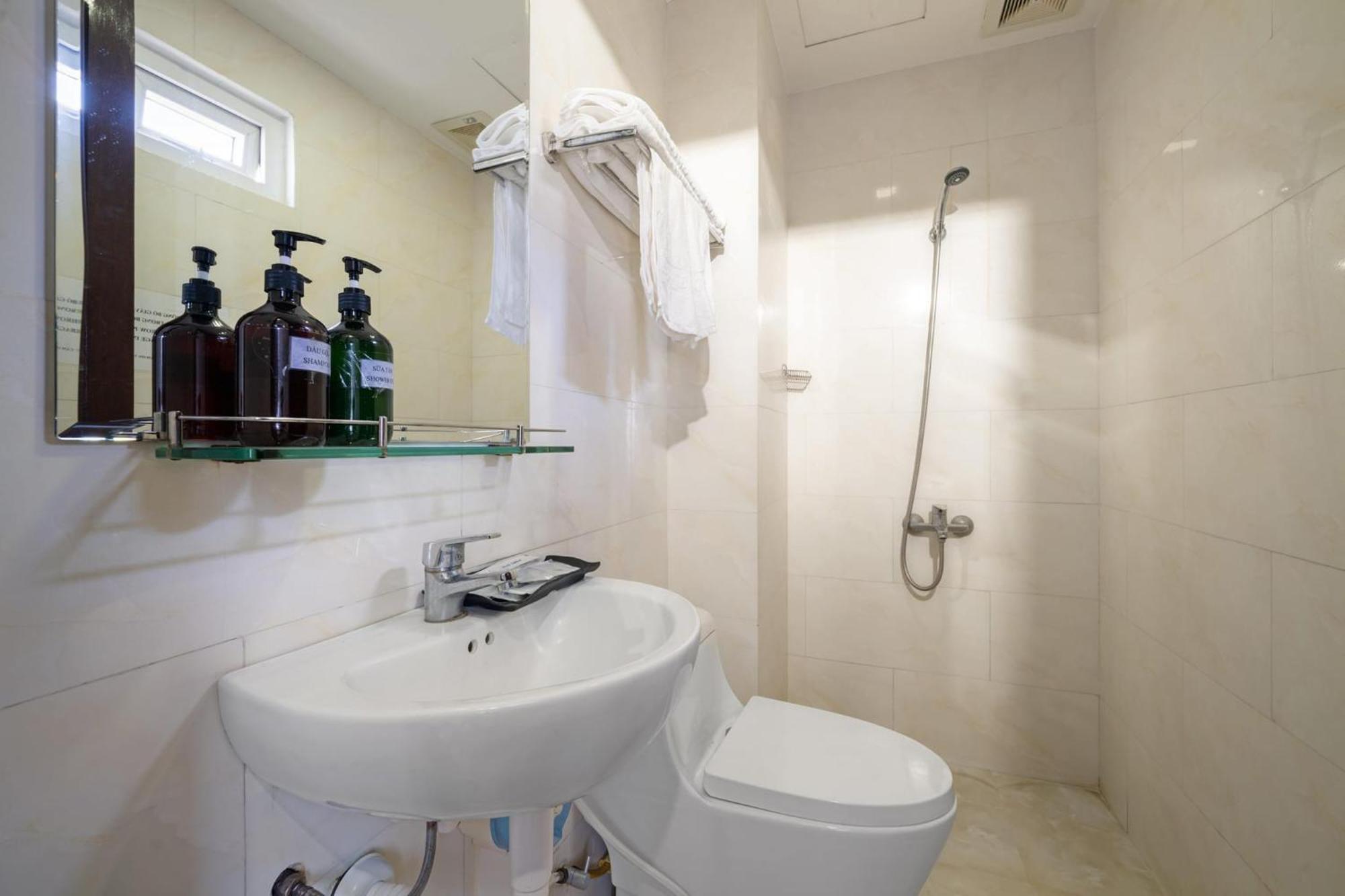 Kingdom Danang Hotel Екстериор снимка